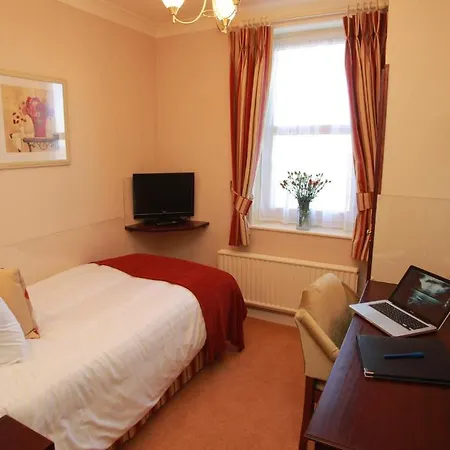 Alveston House 3*